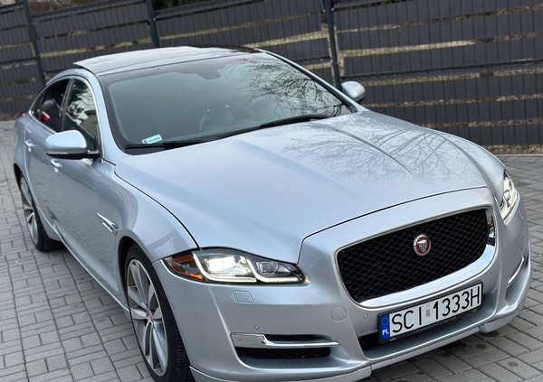 Jaguar XJ cena 125999 przebieg: 69900, rok produkcji 2015 z Aleksandrów Kujawski małe 211